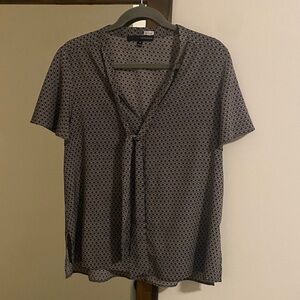 Harve Benard Black and Gray Patterned Blouse